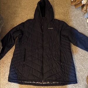 Columbia Women's Navy Omnishield Quilted Hooded Jacket